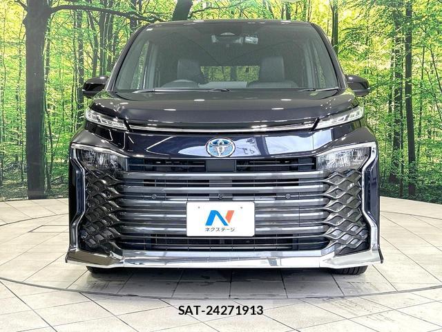Toyota VOXY 2023-02 8854825-15