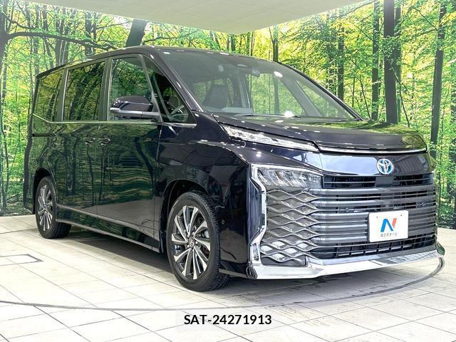 Toyota VOXY 2023-02 8854825-17