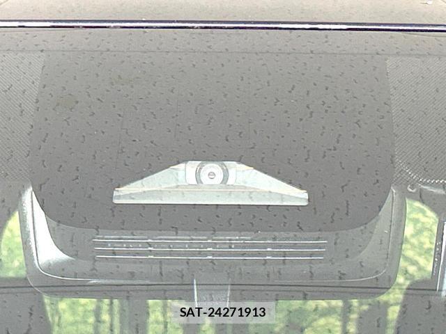 Toyota VOXY 2023-02 8854825-2