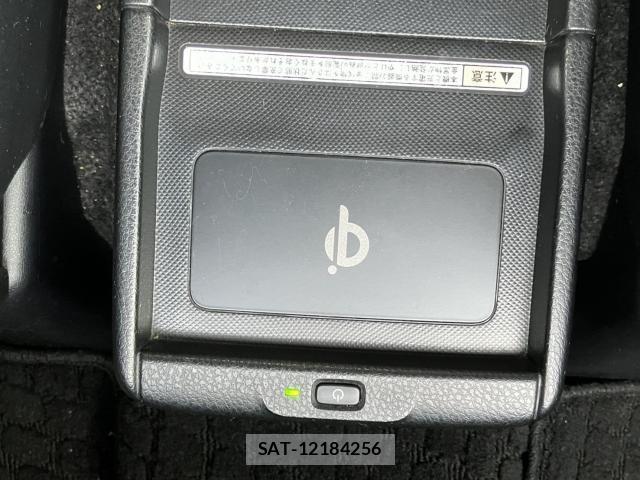 Toyota VOXY 2014-09 8854913-7