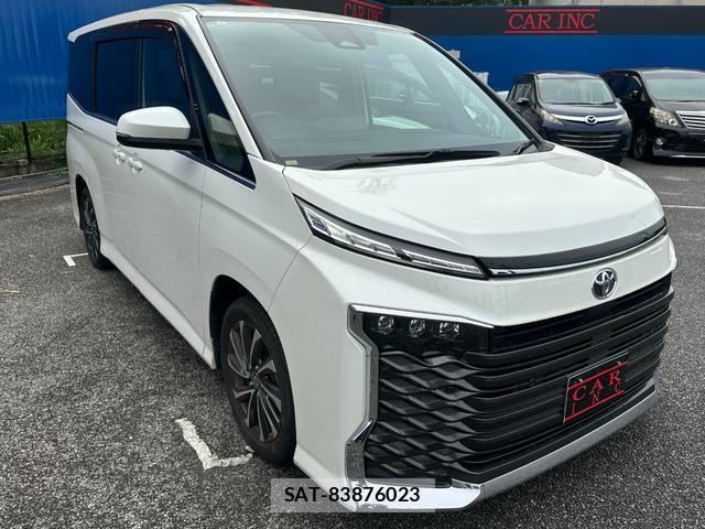 Toyota VOXY 2023-08 8854932-3