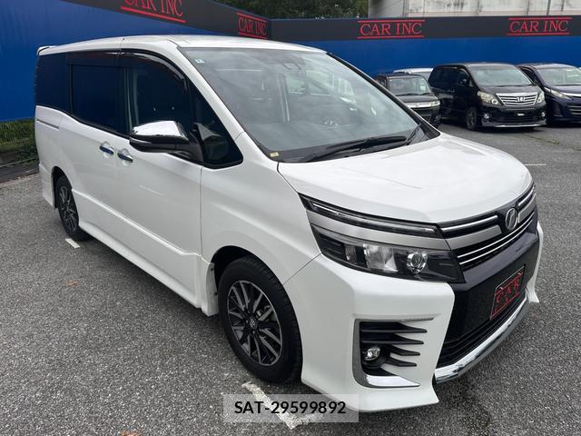 Toyota VOXY 2016-07 8854935-3