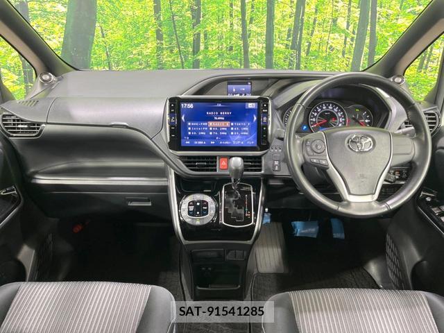 Toyota VOXY 2019-08 8854973-1
