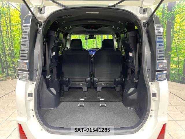 Toyota VOXY 2019-08 8854973-10