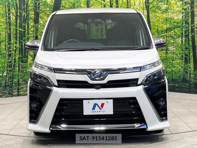 Toyota VOXY 2019-08 8854973-14