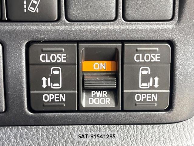 Toyota VOXY 2019-08 8854973-5