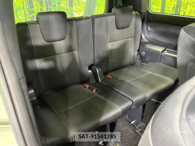 Toyota VOXY 2019-08 8854973-9