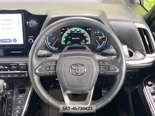 Toyota VOXY 2025-03 8854975-11