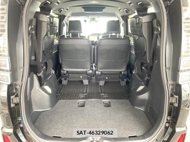 Toyota VOXY 2021-09 8854988-10