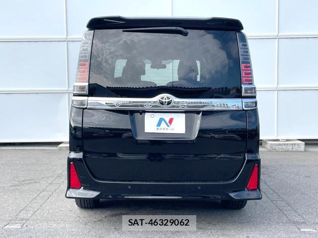 Toyota VOXY 2021-09 8854988-14