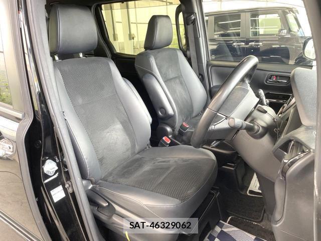 Toyota VOXY 2021-09 8854988-7