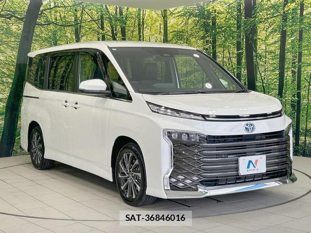 Toyota VOXY 2025-07 8855015-16