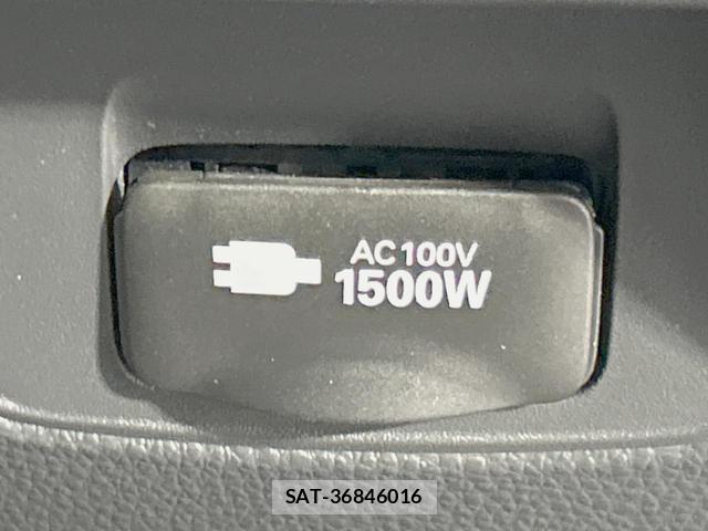 Toyota VOXY 2025-07 8855015-6