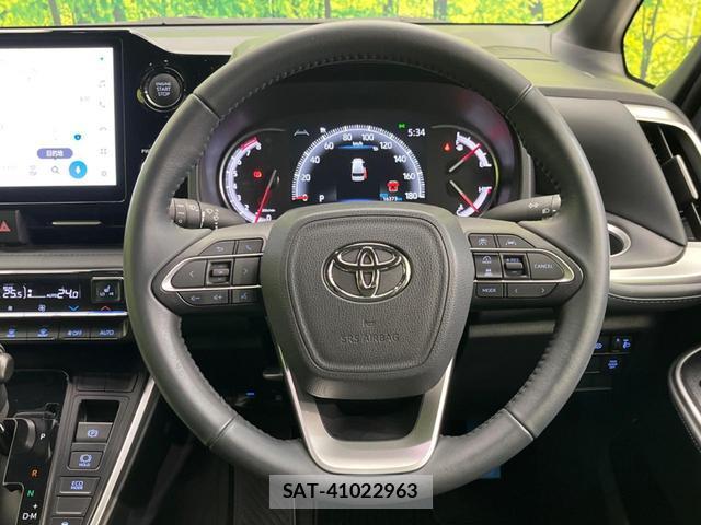 Toyota VOXY 2024-03 8855048-11