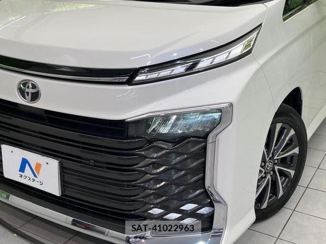 Toyota VOXY 2024-03 8855048-12