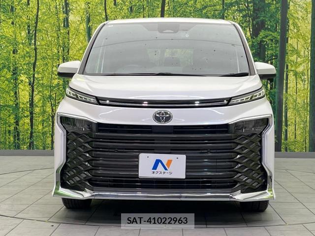 Toyota VOXY 2024-03 8855048-14