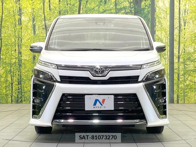 Toyota VOXY 2021-04 8855072-13