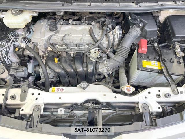 Toyota VOXY 2021-04 8855072-17