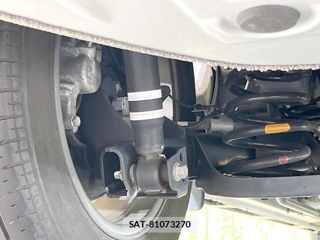 Toyota VOXY 2021-04 8855072-19