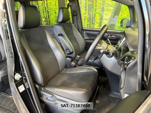 Toyota VOXY 2021-02 8855193-8