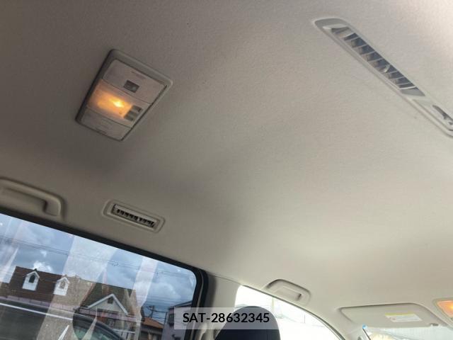 Toyota VOXY 2011-09 8855227-9