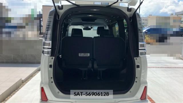 Toyota VOXY 2021-01 8855301-17