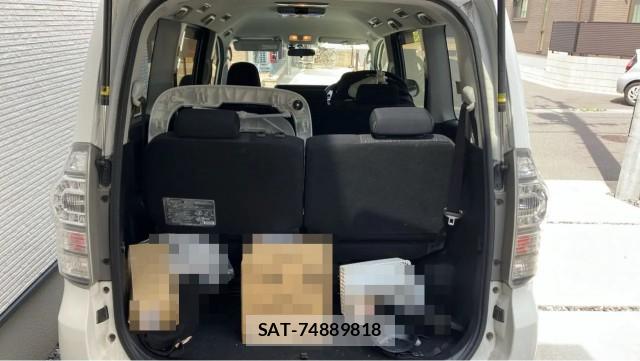 Toyota VOXY 2011-11 8855361-17
