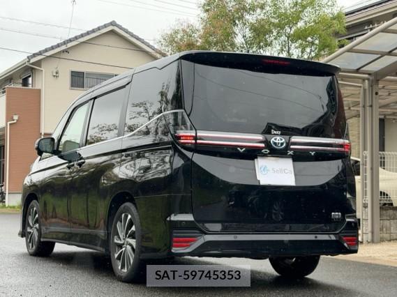 Toyota VOXY 2024-03 8855364-13