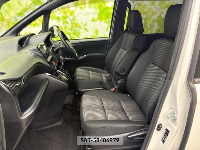 Toyota VOXY 2017-09 8855512-5