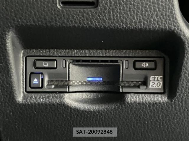 Toyota VOXY 2026-03 8855513-12