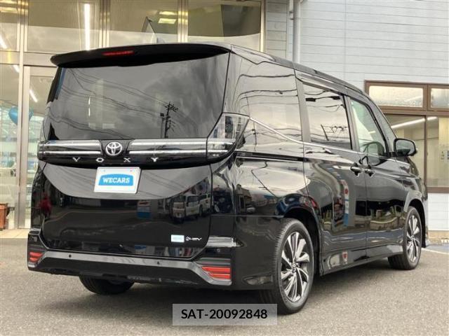 Toyota VOXY 2026-03 8855513-2