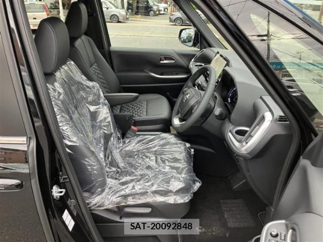 Toyota VOXY 2026-03 8855513-4
