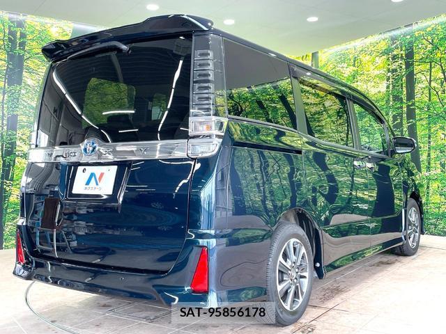 Toyota VOXY 2021-12 8855549-16
