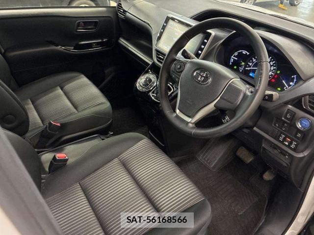 Toyota VOXY 2017-08 8855588-3