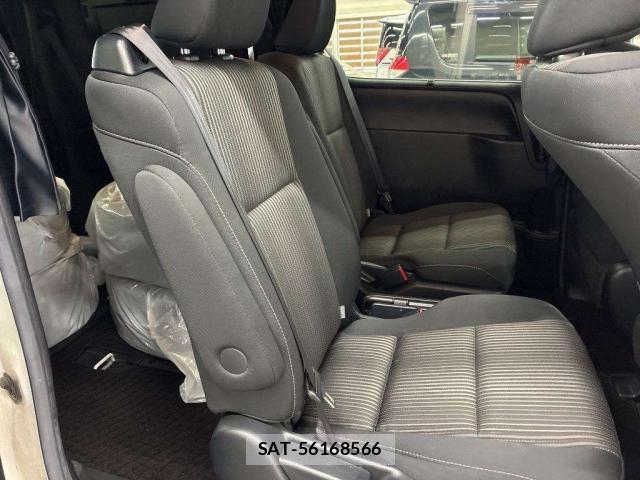 Toyota VOXY 2017-08 8855588-5
