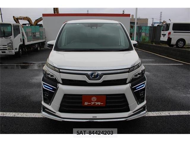 Toyota VOXY 2017-09 8855608-6