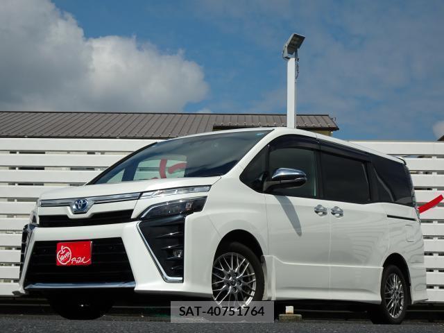 Toyota VOXY 2021-02 8855731-0