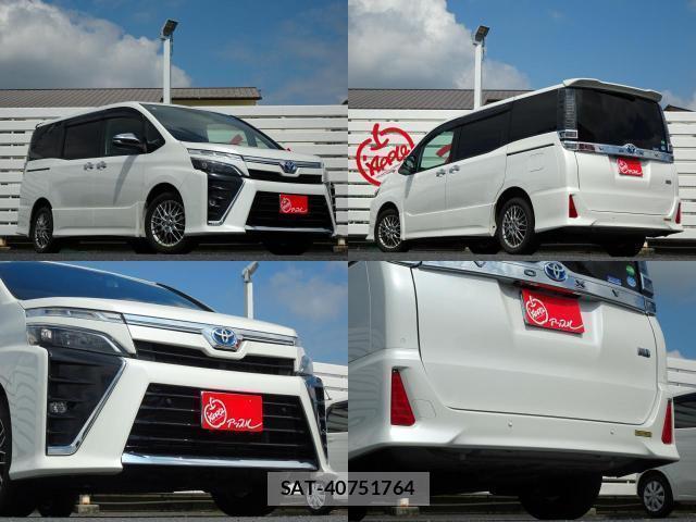 Toyota VOXY 2021-02 8855731-4