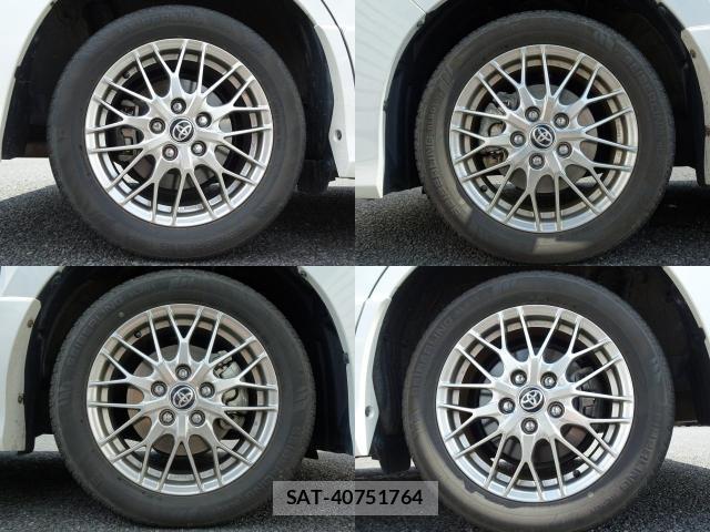 Toyota VOXY 2021-02 8855731-5
