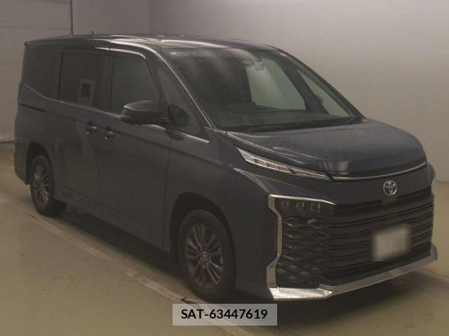 Toyota VOXY 2024-10 8855858-0