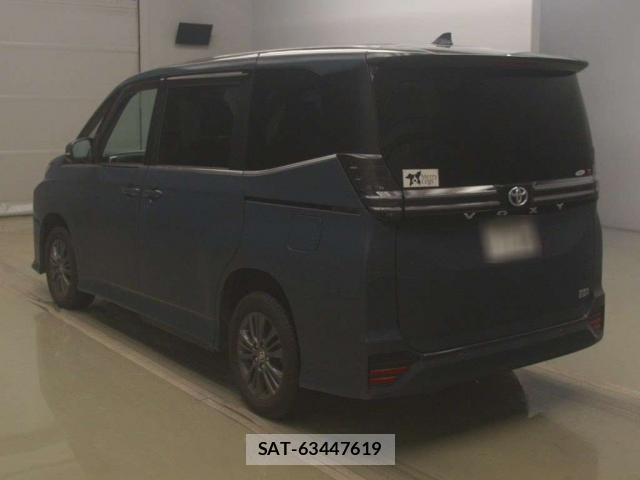 Toyota VOXY 2024-10 8855858-1