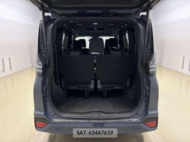 Toyota VOXY 2024-10 8855858-8