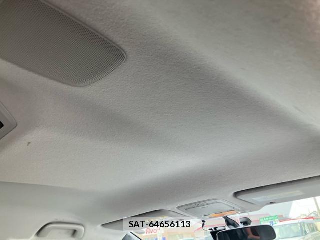 Toyota VOXY 2014-05 8855879-10