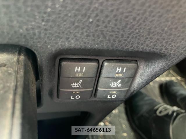 Toyota VOXY 2014-05 8855879-8