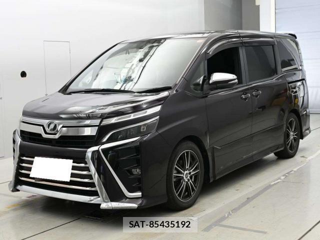 Toyota VOXY 2018-08 8855885-1