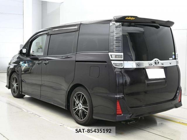 Toyota VOXY 2018-08 8855885-3