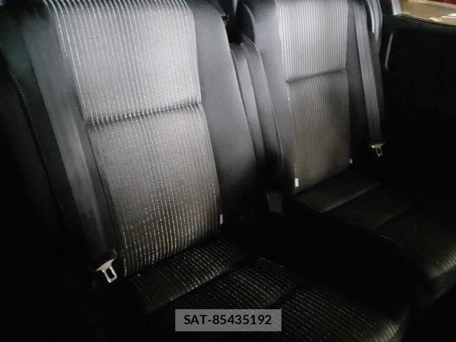 Toyota VOXY 2018-08 8855885-6