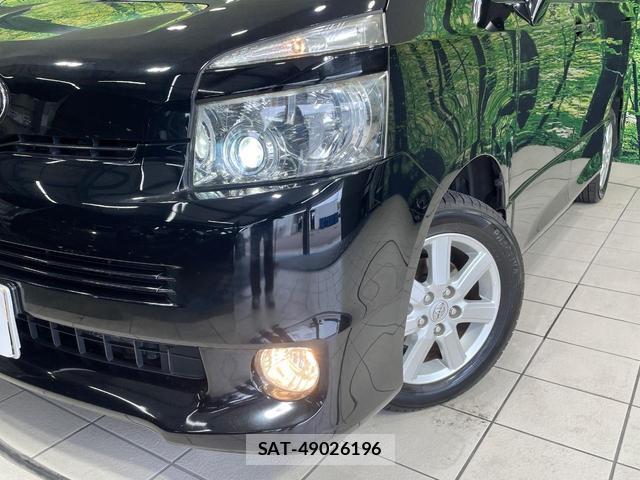 Toyota VOXY 2009-09 8856041-12