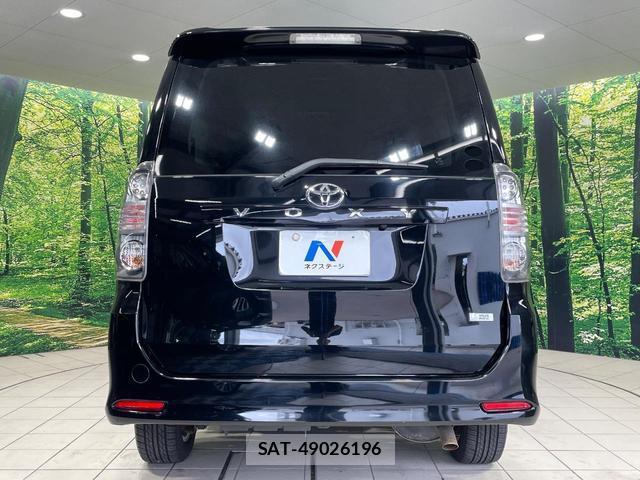 Toyota VOXY 2009-09 8856041-15