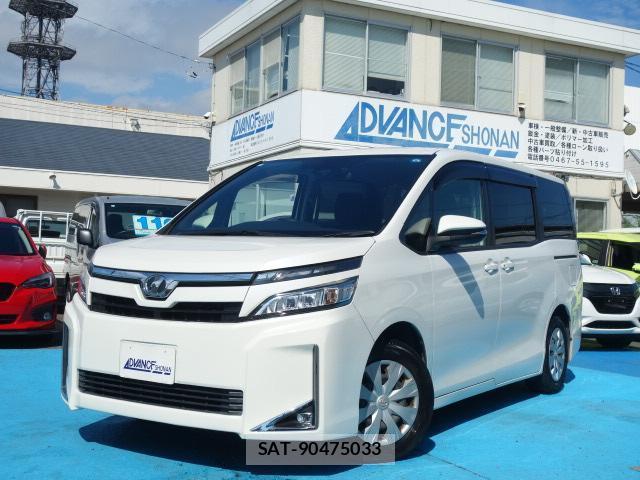 Toyota VOXY 2018-04 8856091-0